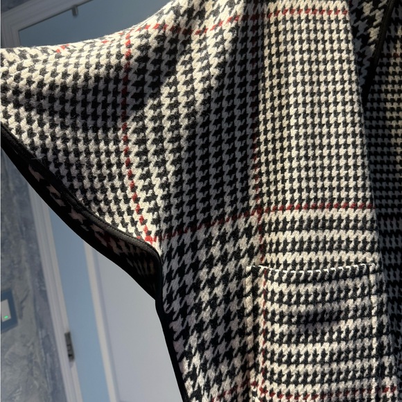 Cape plaid Basler company, size L. Brand new with tag. - Picture 4 of 8